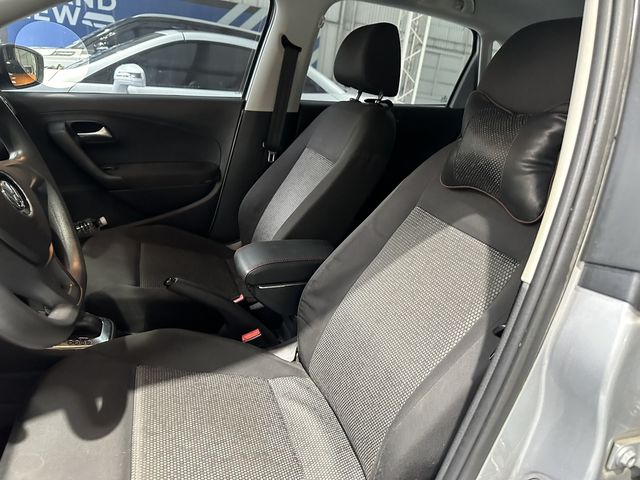 VOLKSWAGEN福斯 POLO  第5張相片