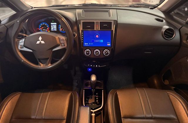 MITSUBISHI三菱 COLT PLUS  第5張相片