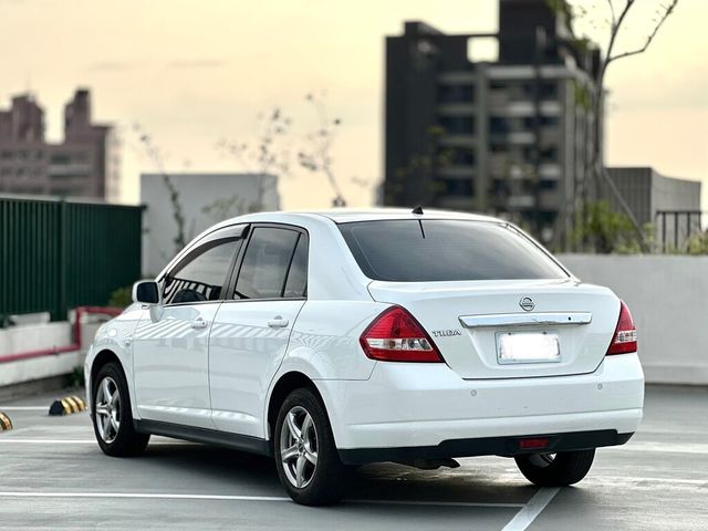 NISSAN日產 TIIDA  第3張相片