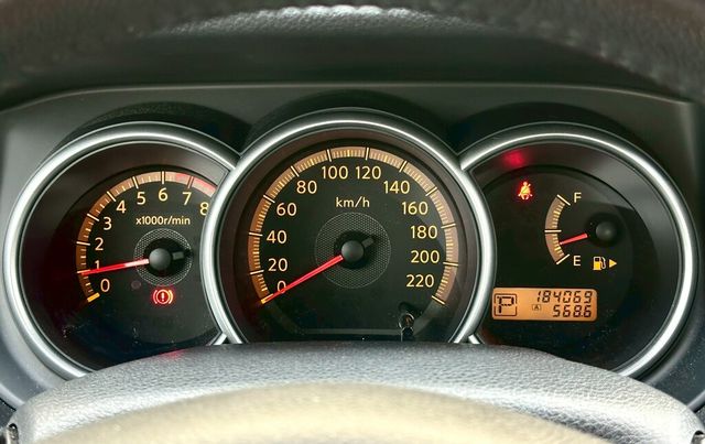 NISSAN日產 TIIDA  第6張相片