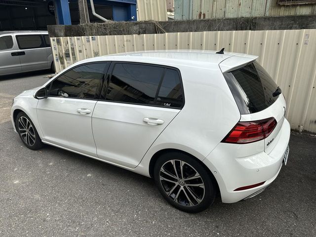 VOLKSWAGEN福斯 GOLF  第1張相片