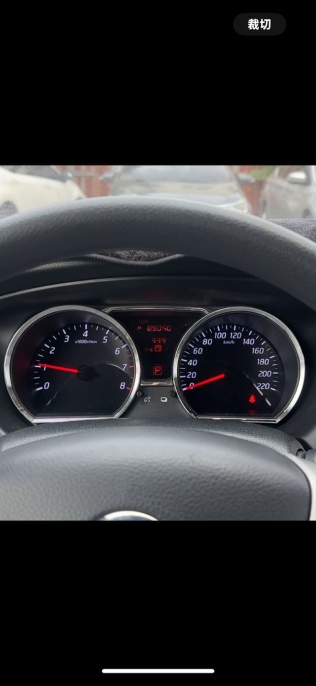 NISSAN日產 LIVINA  第6張相片