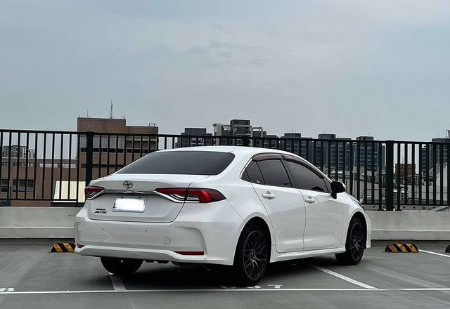 TOYOTA豐田 ALTIS  第2張相片