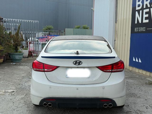 HYUNDAI現代 ELANTRA  第4張相片