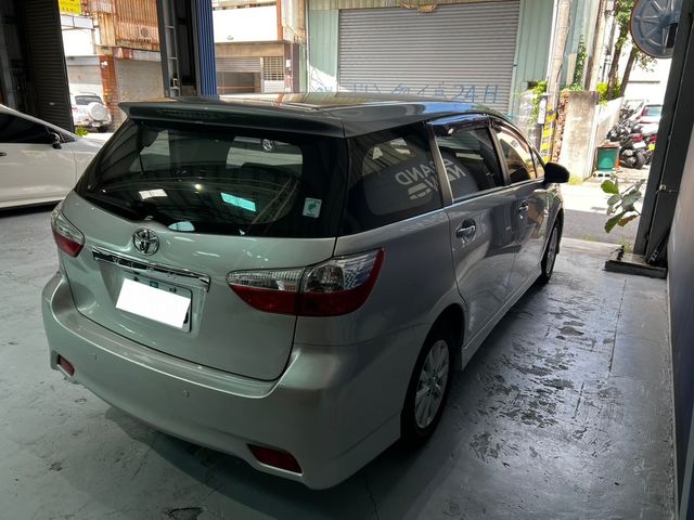 TOYOTA豐田 WISH  第4張相片