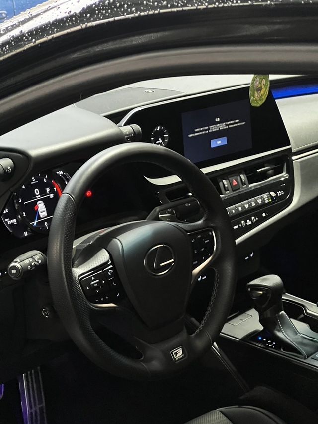 LEXUS凌志 ES250  第5張相片
