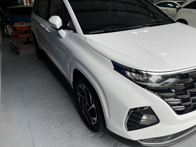 HYUNDAI現代 CUSTIN  第2張相片