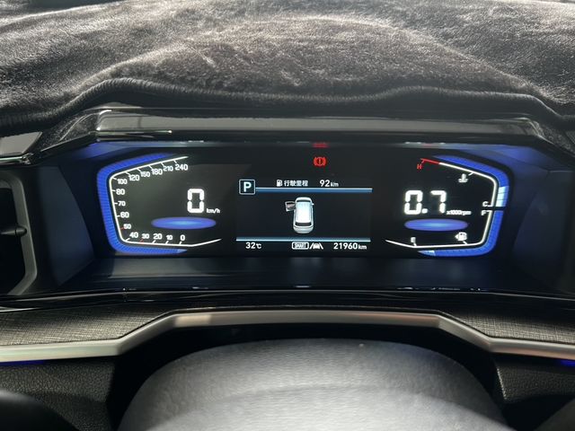 HYUNDAI現代 CUSTIN  第6張相片