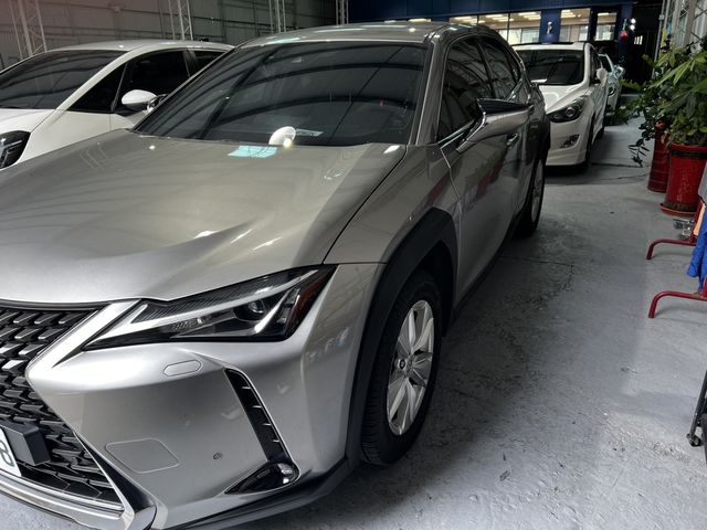 LEXUS凌志 UX250H  第1張相片