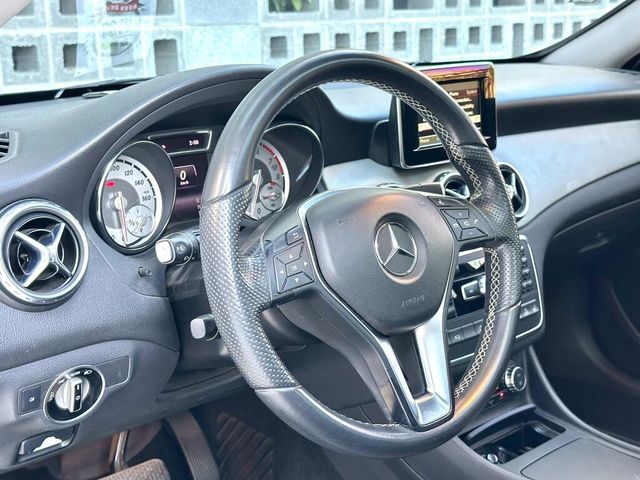 M-BENZ賓士 GLA250  第13張相片