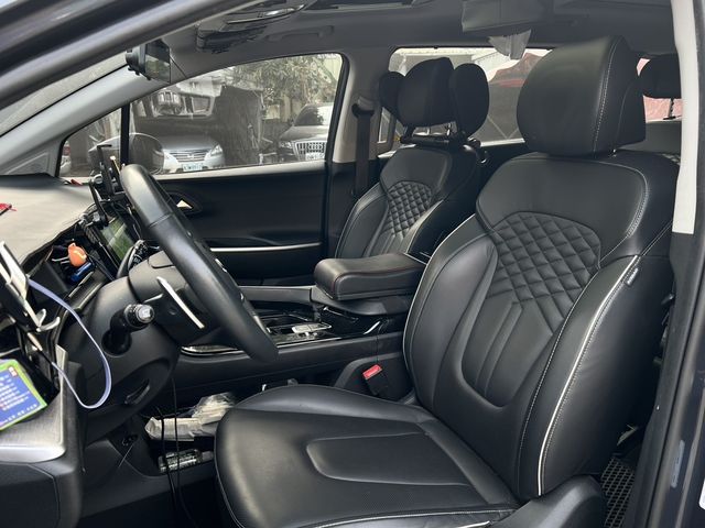 HYUNDAI現代 CUSTIN  第6張相片