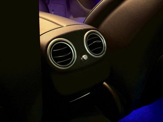 M-BENZ賓士 E300  第13張相片