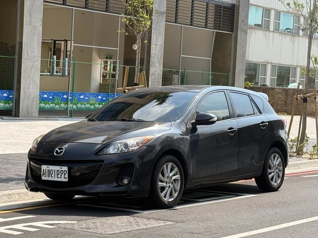 MAZDA馬自達 MAZDA 3  第1張相片