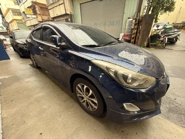 HYUNDAI現代 ELANTRA  第1張相片