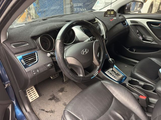 HYUNDAI現代 ELANTRA  第5張相片