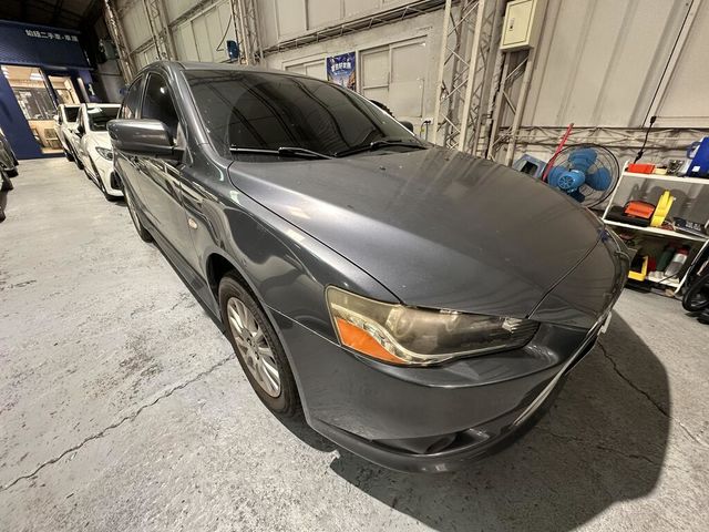 MITSUBISHI三菱 LANCER IO  第2張相片