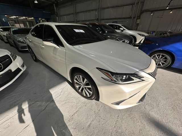 LEXUS凌志 ES200  第2張相片