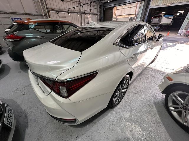 LEXUS凌志 ES200  第3張相片