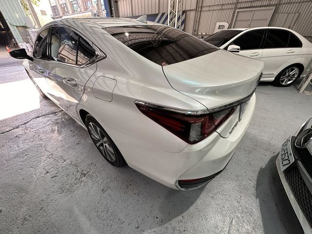 LEXUS凌志 ES200  第4張相片