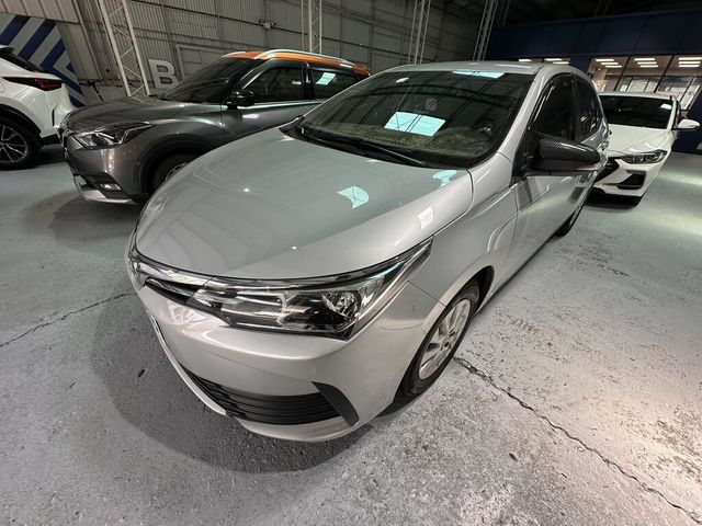 TOYOTA豐田 ALTIS  第1張相片