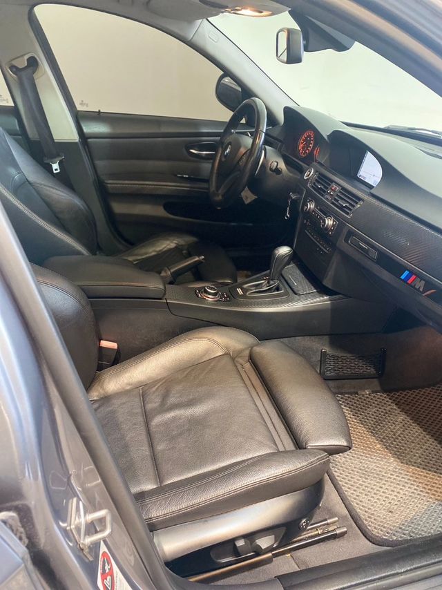 BMW寶馬 323I  第5張相片