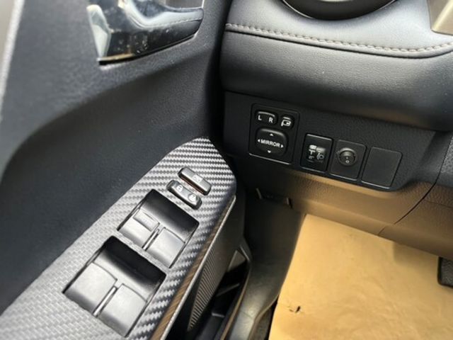 TOYOTA豐田 RAV4  第9張相片