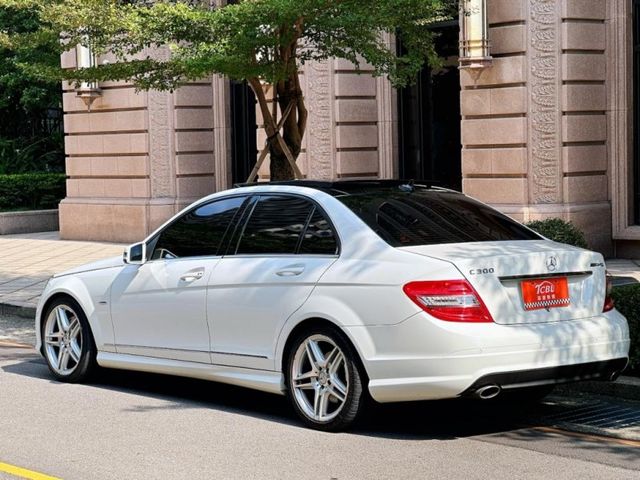 Mercedes-Benz/賓士 C300  第6張相片