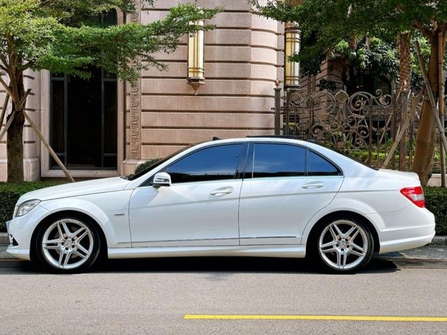 Mercedes-Benz/賓士 C300  第7張相片