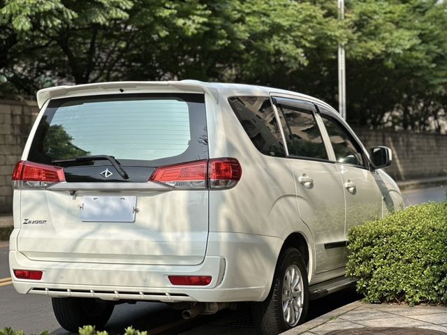 Mitsubishi Zinger  第5張相片