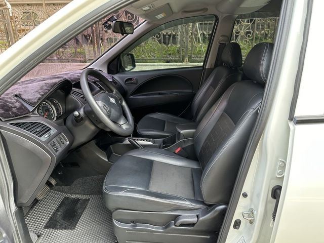 Mitsubishi Zinger  第10張相片