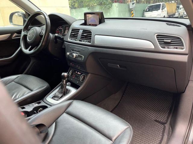 Audi Q3  第7張相片