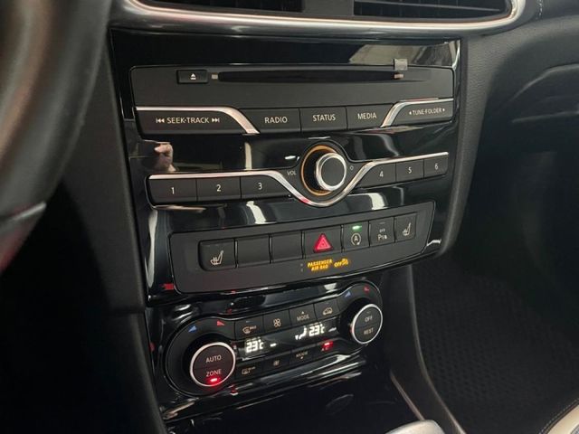 Infiniti Q30  第1張相片