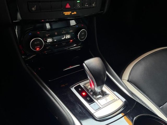Infiniti Q30  第2張相片