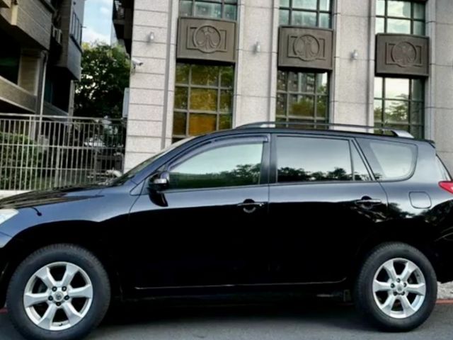 Toyota RAV4  第7張相片