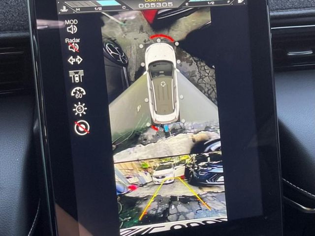 Luxgen URX  第10張相片