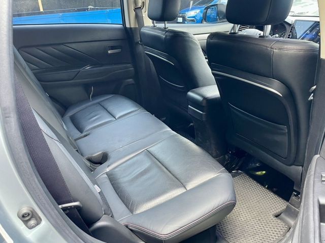 Mitsubishi Outlander  第1張相片