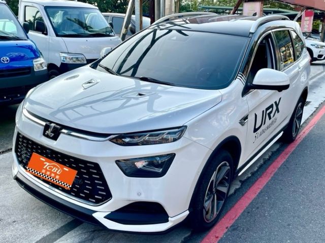 Luxgen URX  第4張相片