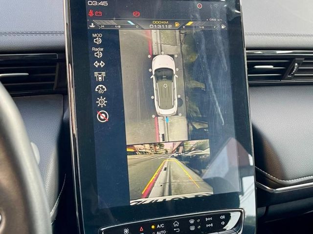 Luxgen URX  第10張相片