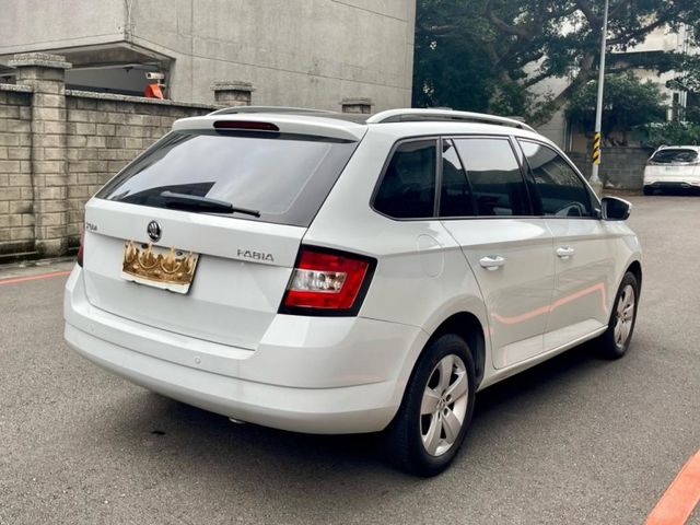 Skoda Fabia Combi  第6張相片
