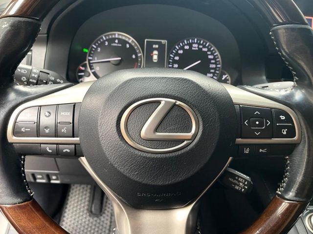 Lexus ES  第1張相片