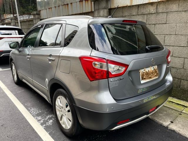 Suzuki SX4  第5張相片