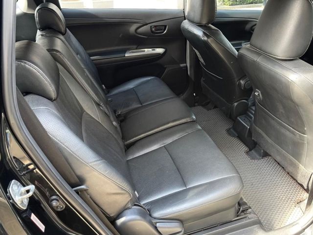 Toyota Wish  第15張相片