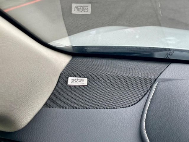 Lexus NX  第10張相片
