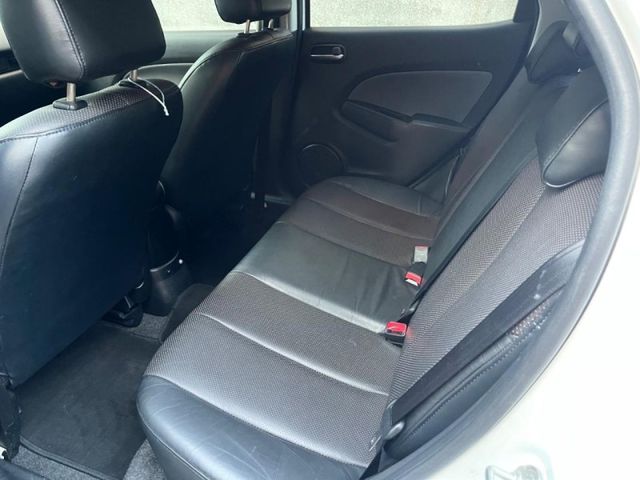 Mazda Mazda2  第3張相片
