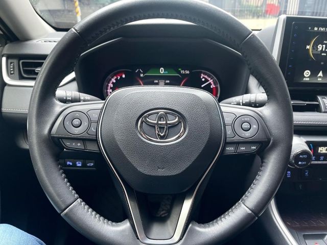 Toyota RAV4  第7張相片