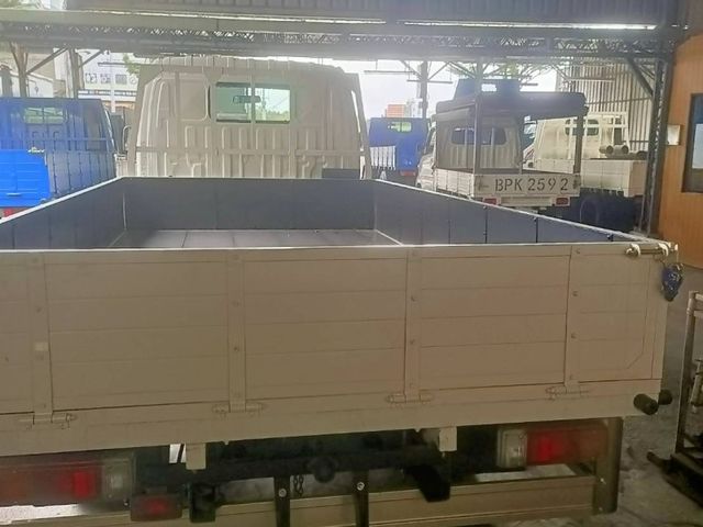 Hino 300  第3張相片