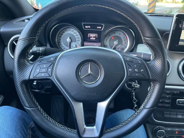 Mercedes-Benz/賓士 CLA200  第1張相片