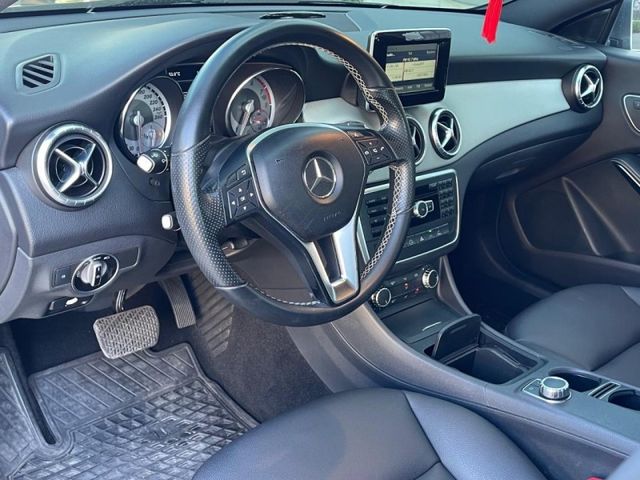 Mercedes-Benz/賓士 CLA200  第7張相片