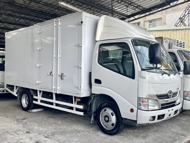 Hino 300  第6張相片