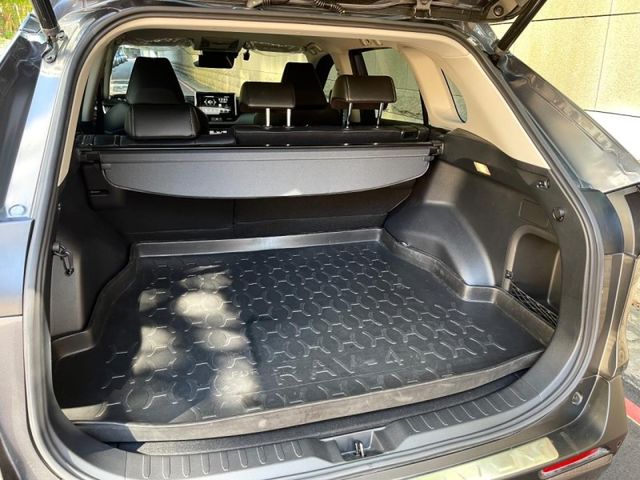 Toyota RAV4  第3張相片